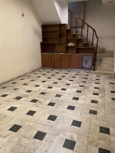 2 Kanal 6 Marla Old House Available For Sale Near Canal