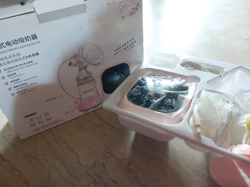 Digital Breast Pump 2