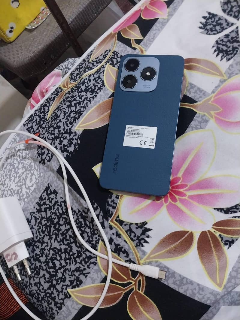 Realme C63 3