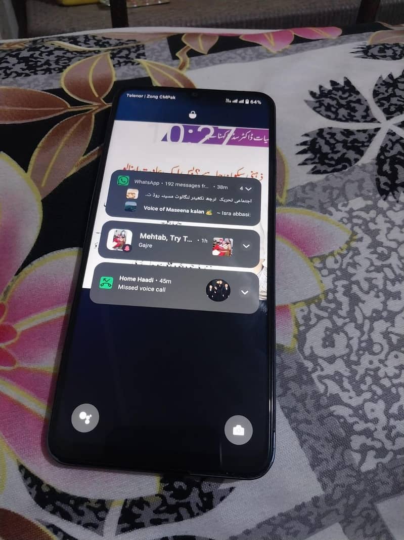 Realme C63 4