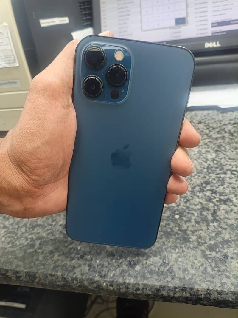 Apple iPhone 12 Pro Max 3