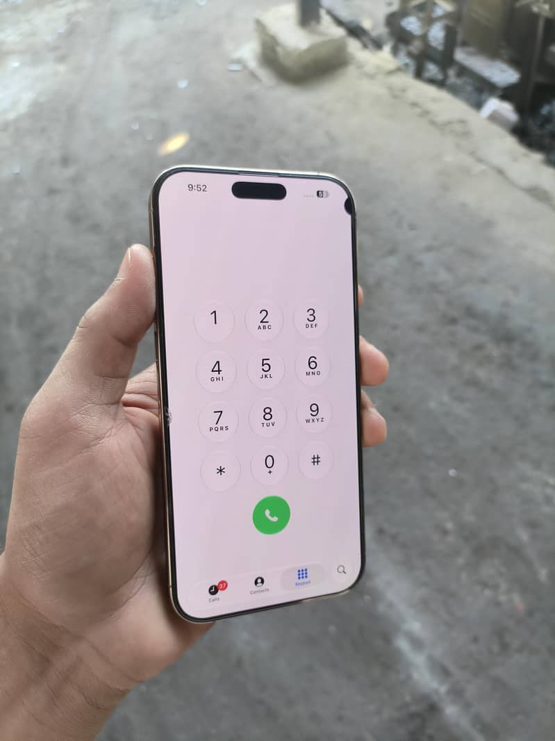 Apple iPhone 16 Pro Max 5