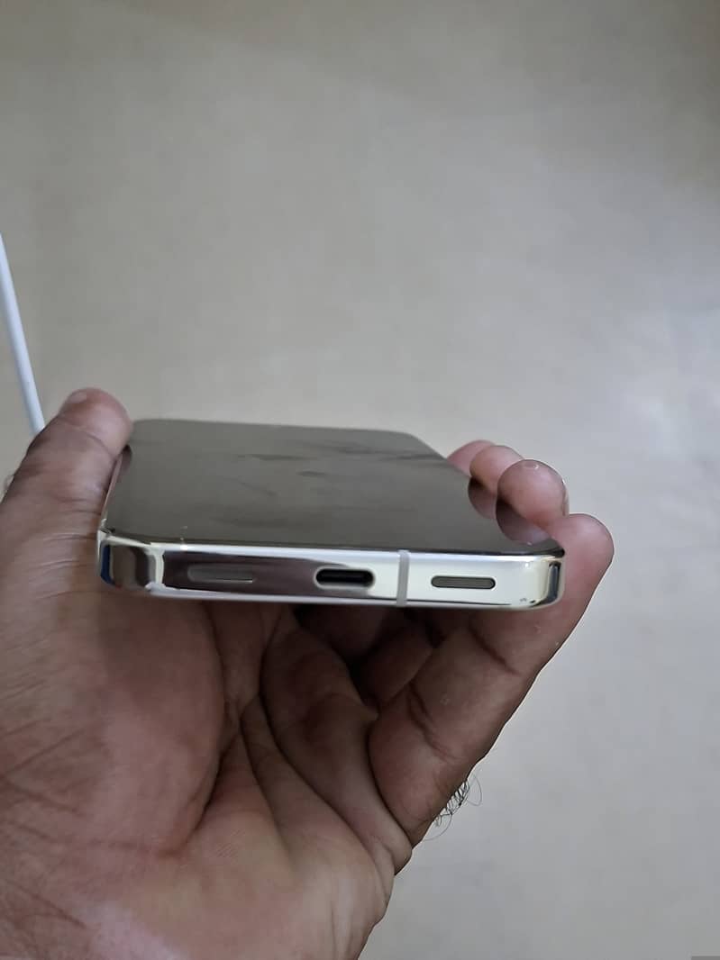 Google Pixel 10 Pro 12GB/256GB – PTA Approved 2