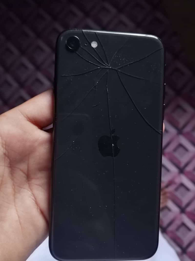 Apple iPhone SE 2020 5