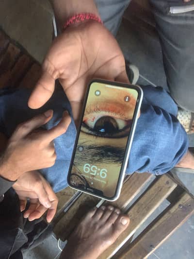 Apple iPhone XR