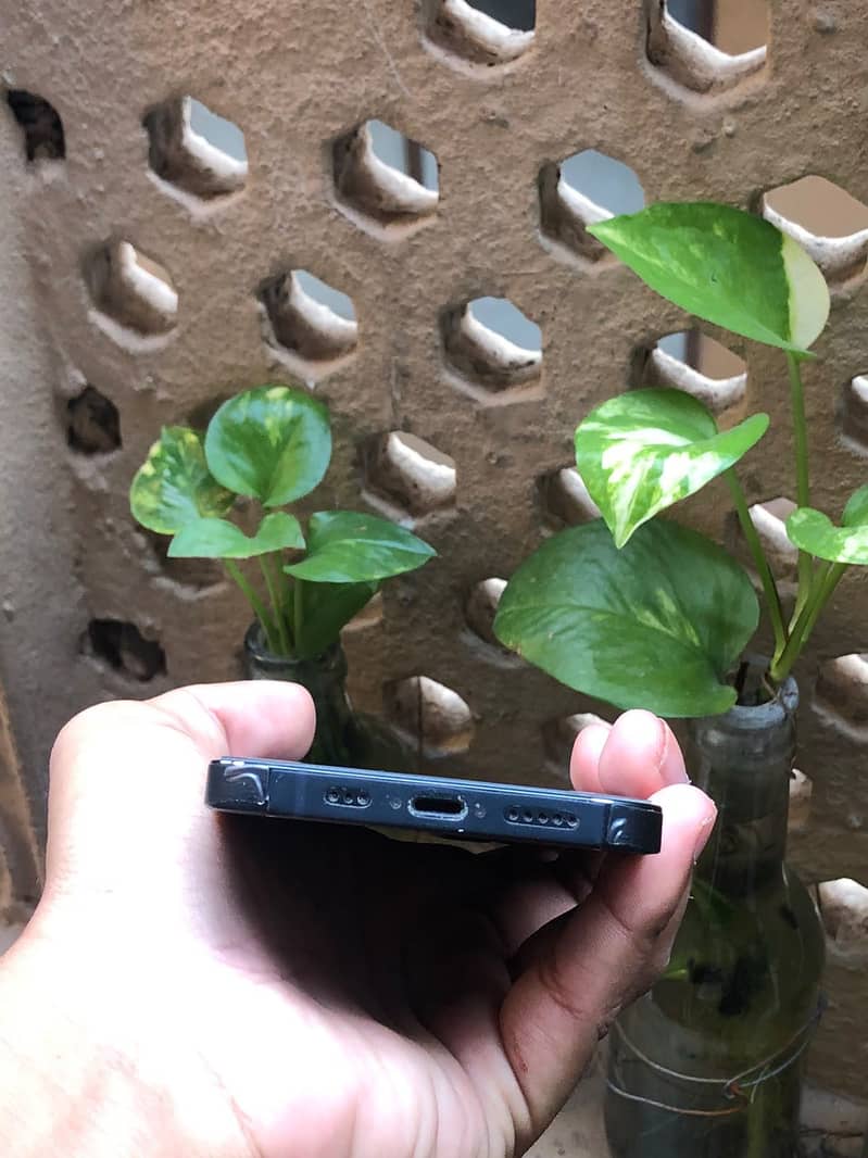 Apple iPhone 13 3