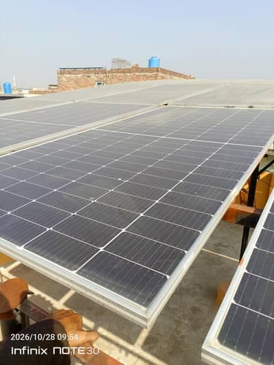 Canadian solar panel (6x 550W)