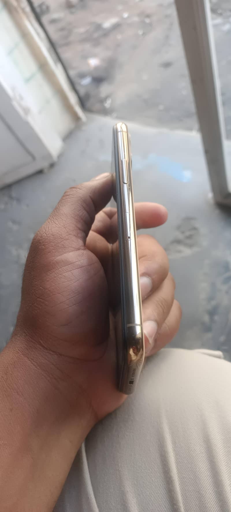Apple iPhone 11 Pro 1
