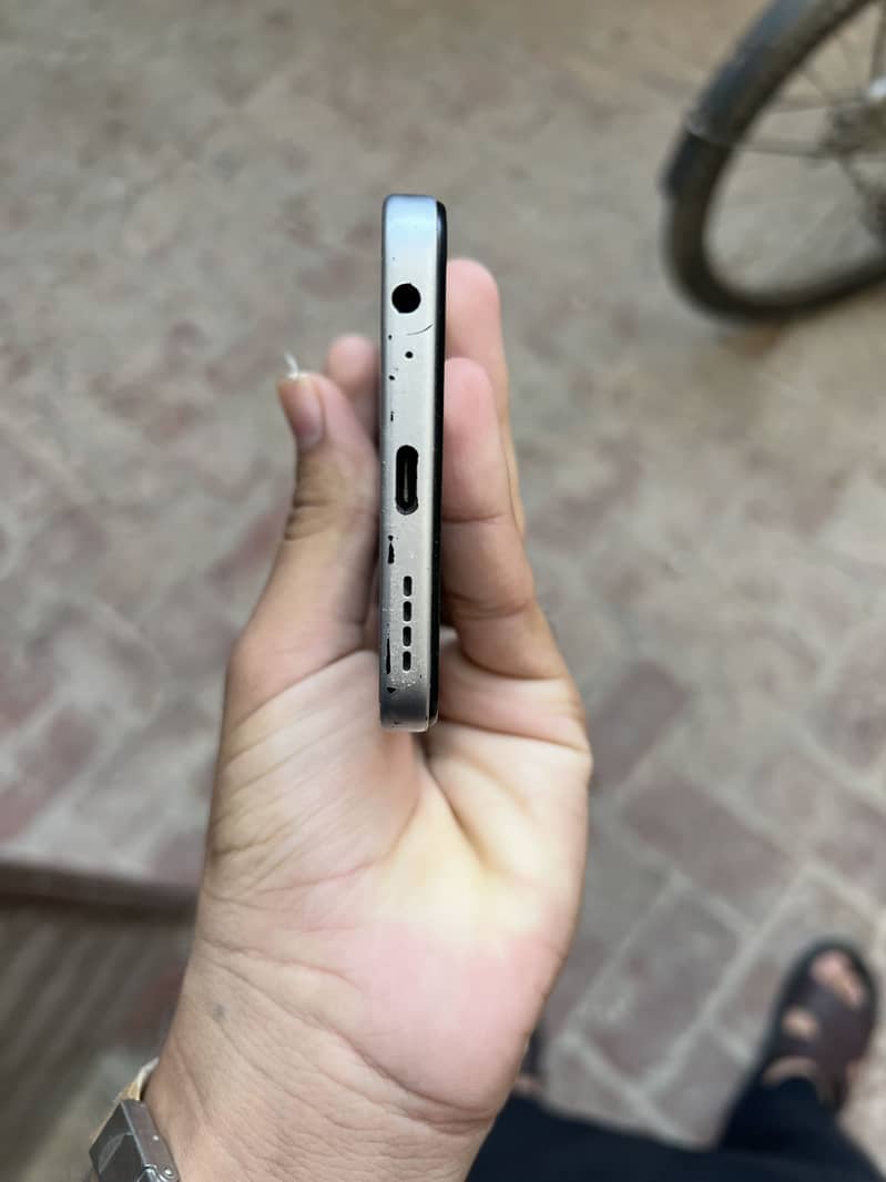 Infinix Smart 10 4