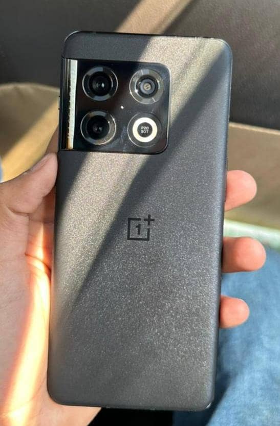 One Plus 10 Pro 5G 2