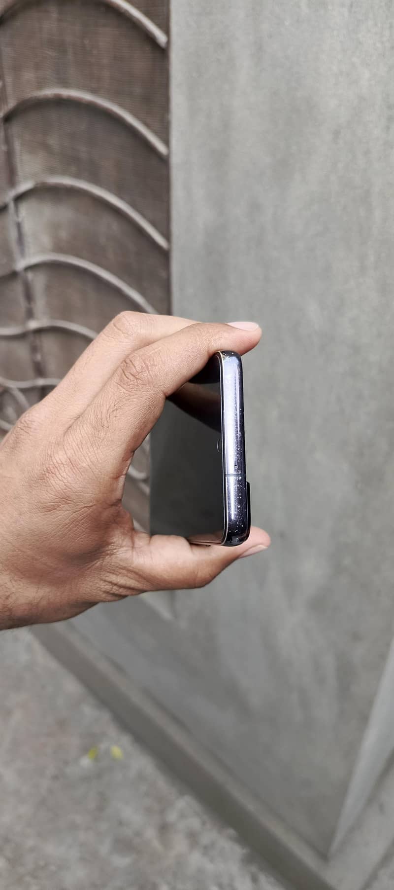 Samsung Mobile S22 3