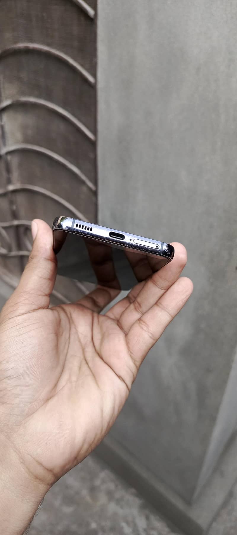 Samsung Mobile S22 6