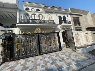 Prime Location House For sale Is Readily Available In Prime Location Of Marghzar Officers Colony