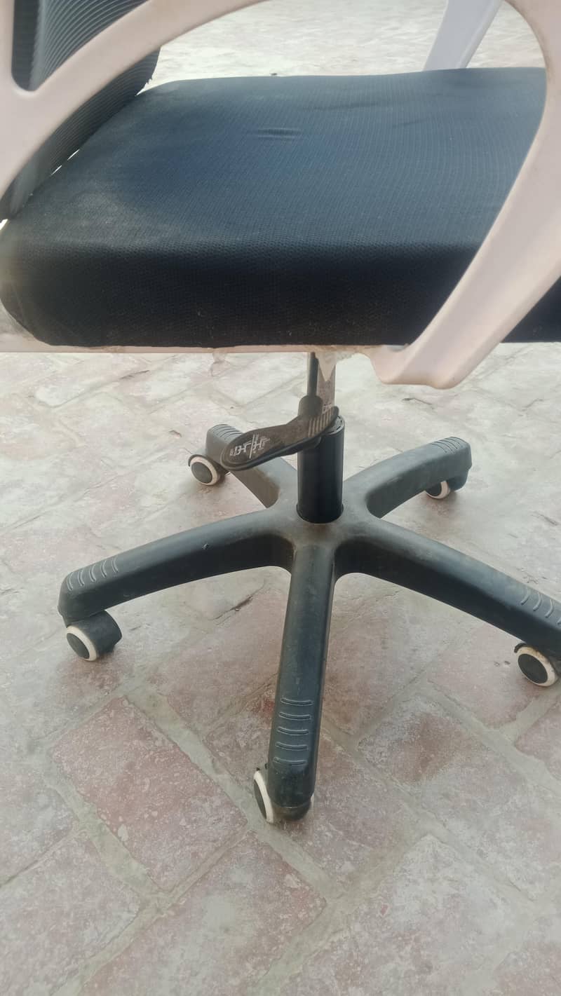 آفس کُرسی 1