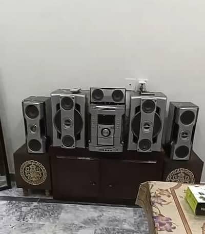 Sony gnv88d ( Orignal Condition )
