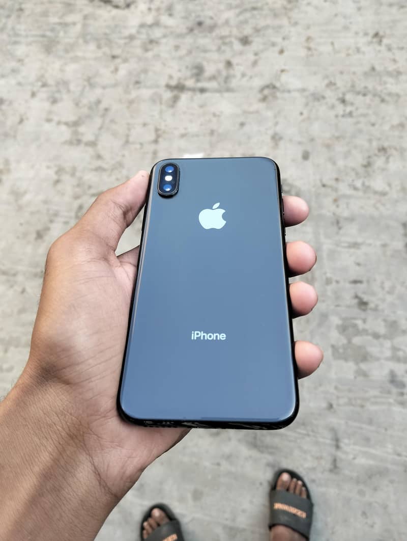 Apple iPhone X 0