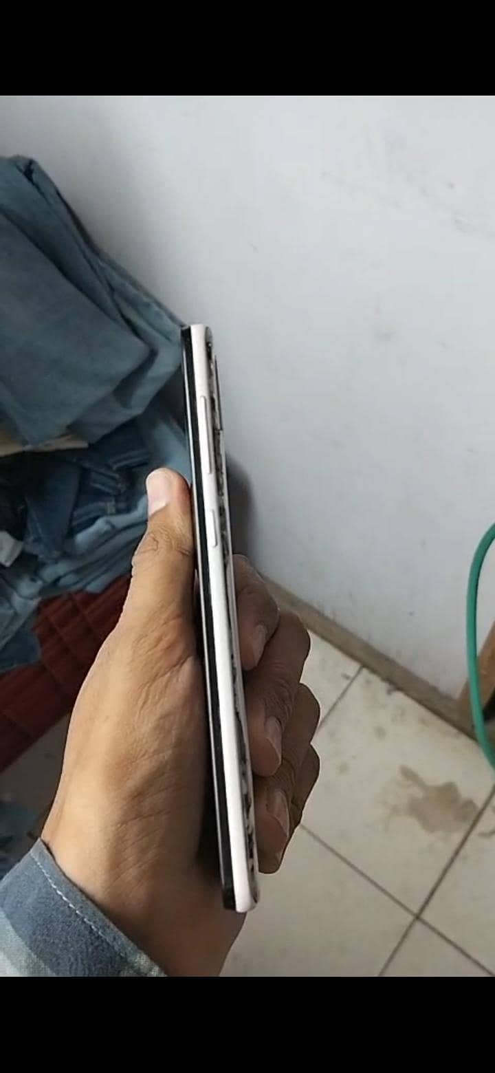 Samsung Mobile A30s 1