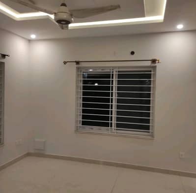 D-12 1000 Square Feet House Up For sale