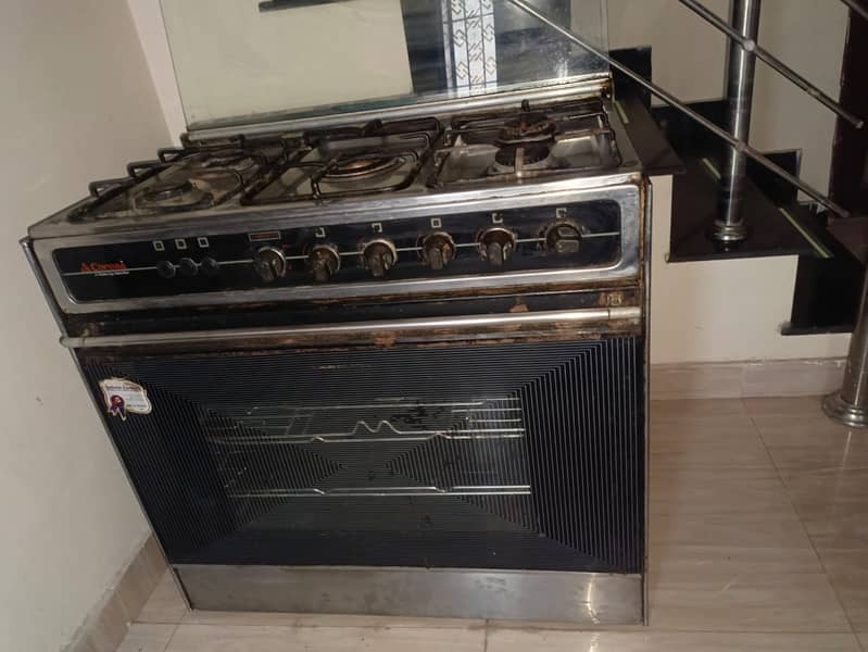Kitchen Stove in Working Condition 3