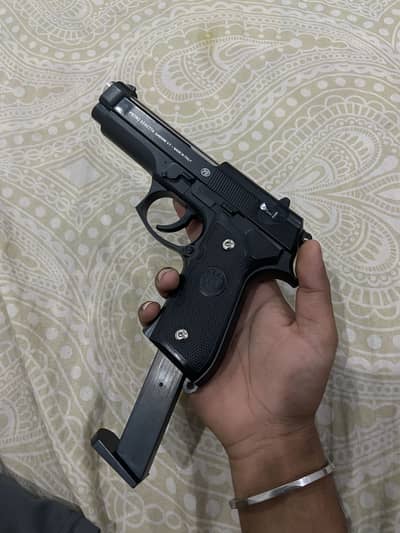 toy gun