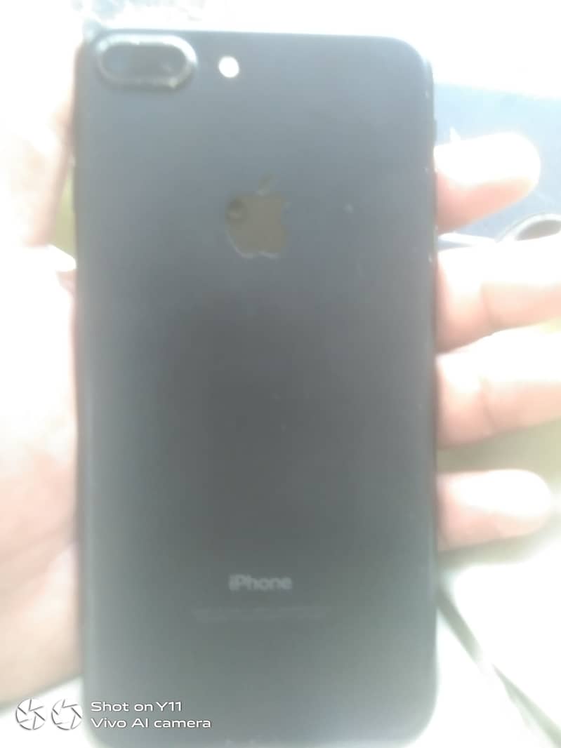 Apple iPhone 7 Plus 4