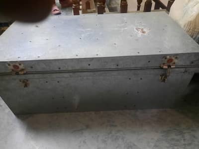 Trunk For Home Use