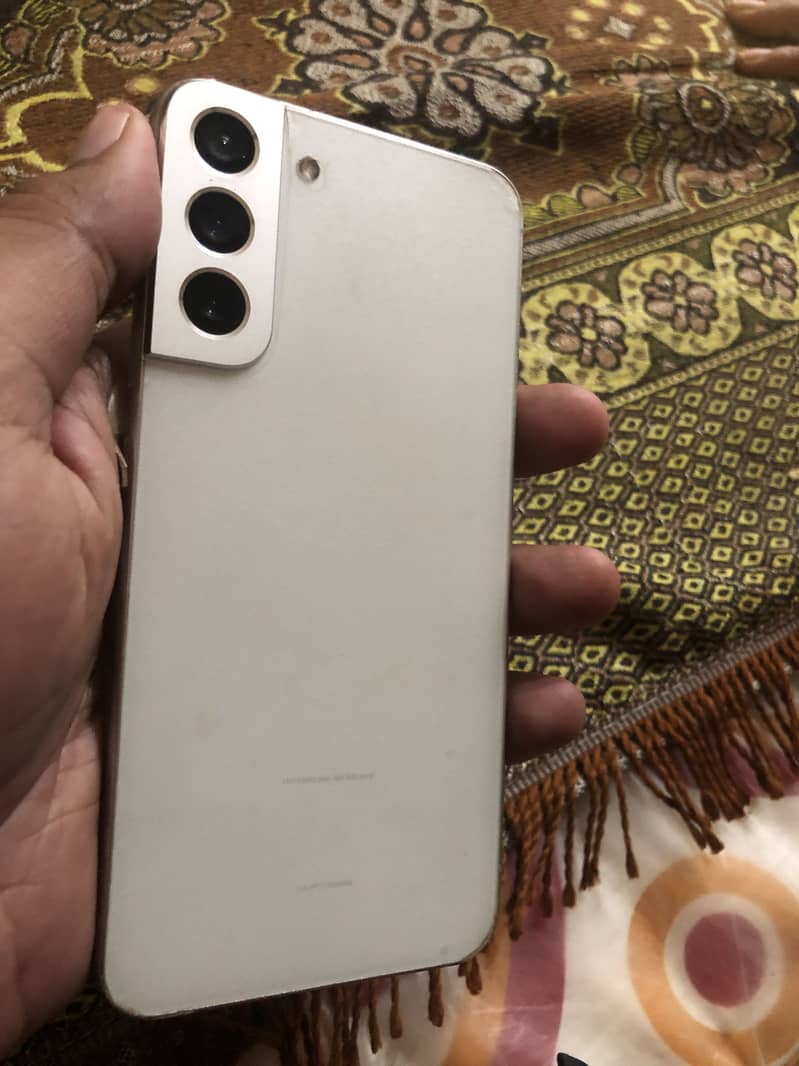Samsung Mobile S22 Plus 1