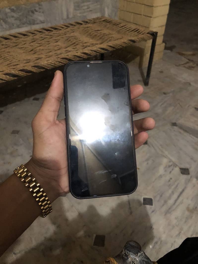 Apple iPhone 13 Pro Max 4