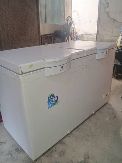 dowlance deep freezer double door working condition 135v energy saving