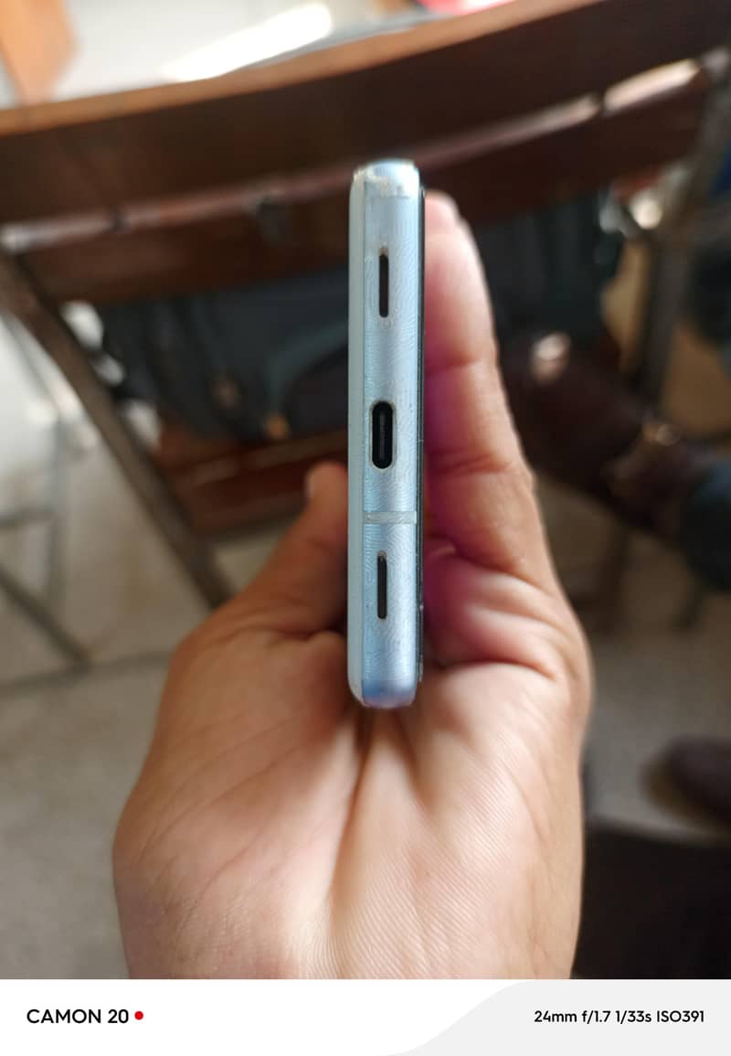 Google Pixel 7a 2