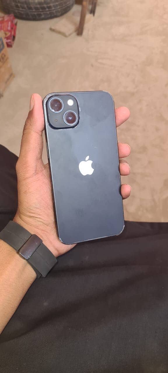 Apple iPhone 13 0