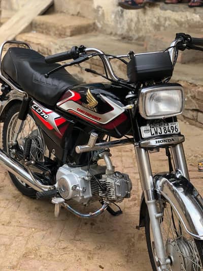 Honda CD 70 (2006 Model) | Lahore Registered | Urgent Sale.