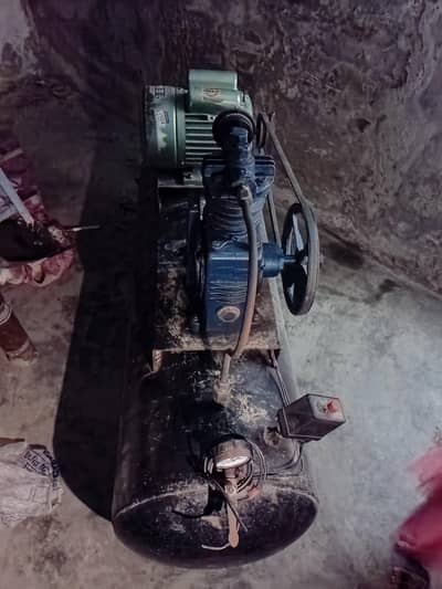 Used Air Compressor with Electric Motor – Excellent Working Condition