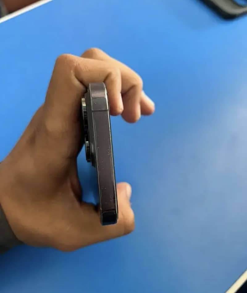 Apple iPhone 14 Pro 1