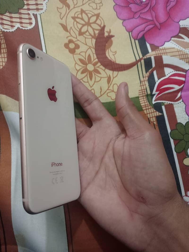 Apple iPhone 8 2