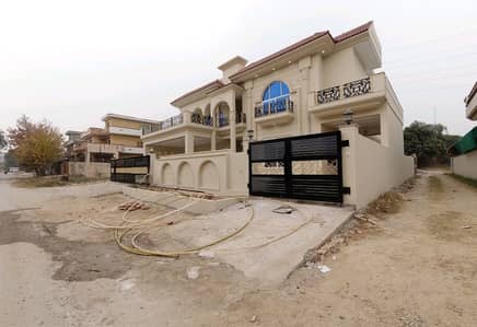 Want To Buy A House In G-15?