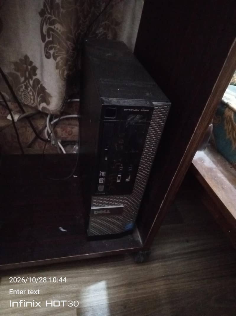 computer with table . ,good condition 1