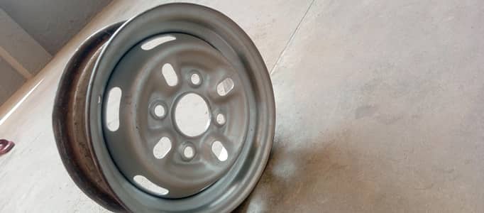 mehran car rim for sell
