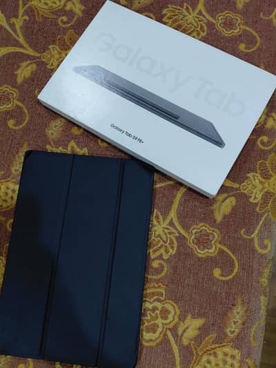 Samsung tab s9 fe plus wifi 256gb, with box, price negotiable