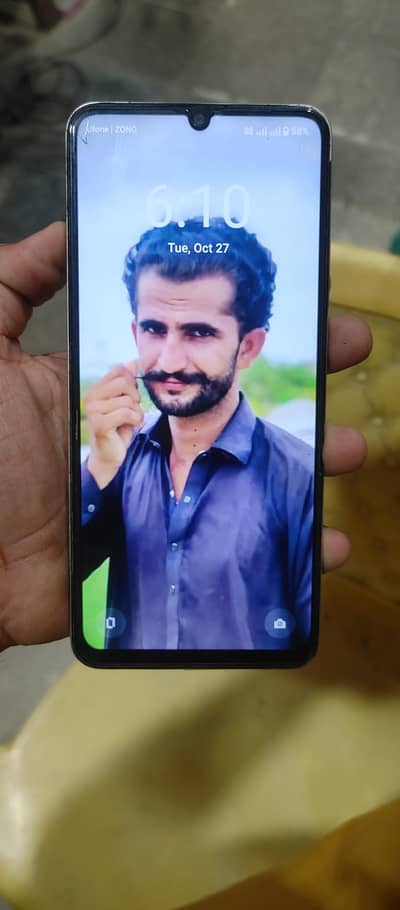 Realme C61 6/128 0\3/13\256\1188