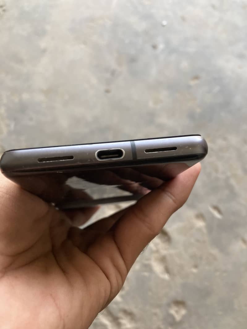 Google Pixel 7 4