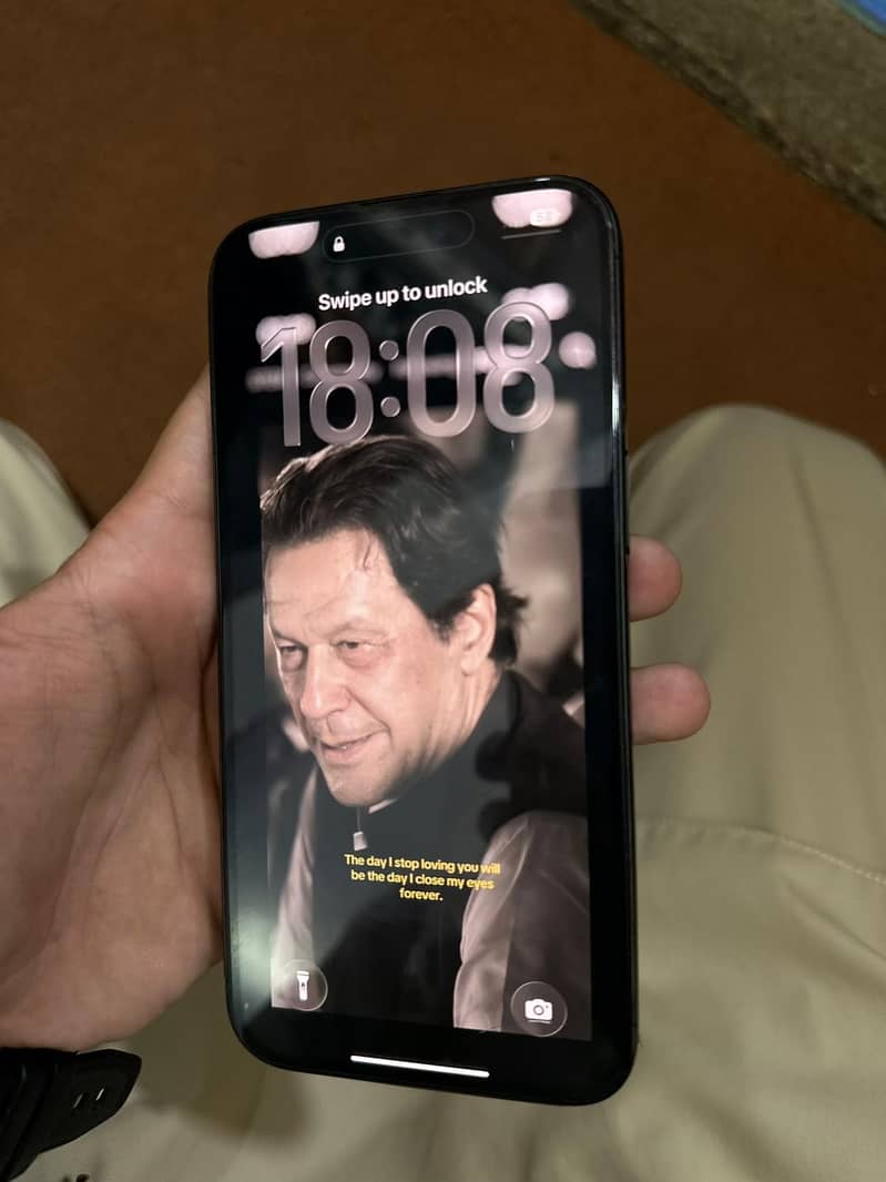 Apple iPhone 15 Pro Max 2