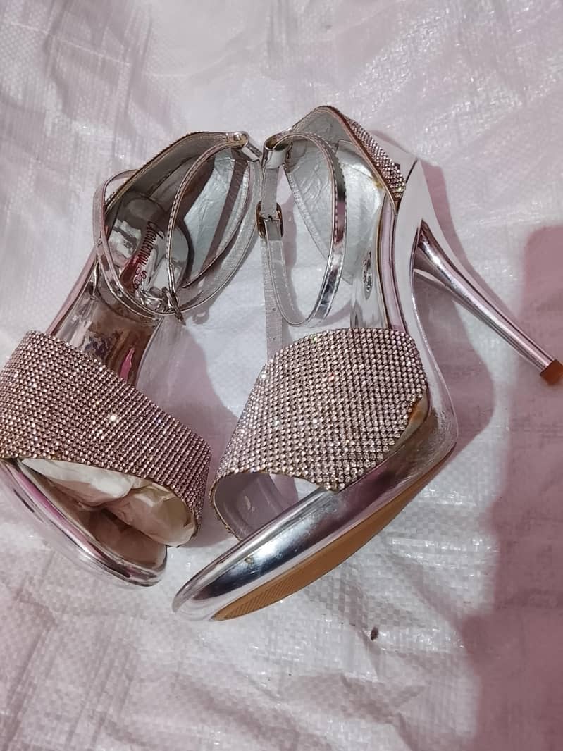 silver heels 2