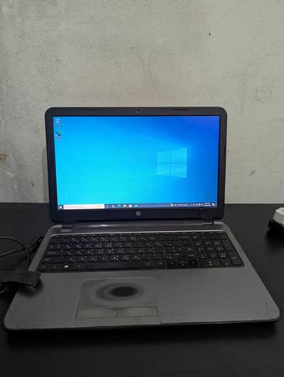HP i3 4th gen laptop 8/256