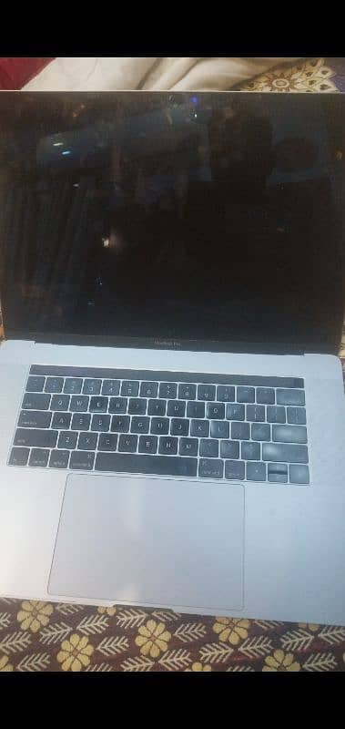 mackbook 17 pro