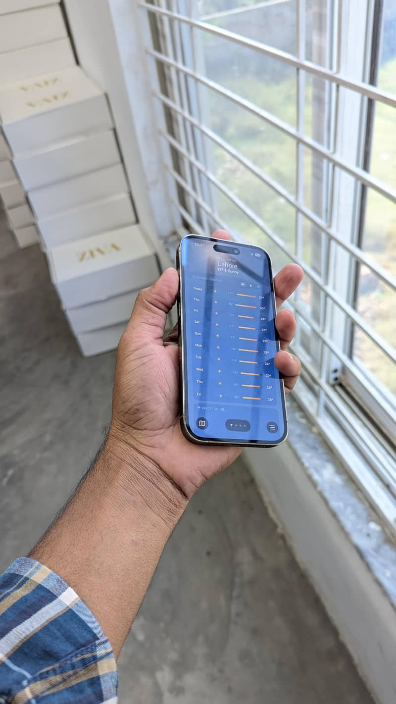 Apple iPhone 14 Pro 3