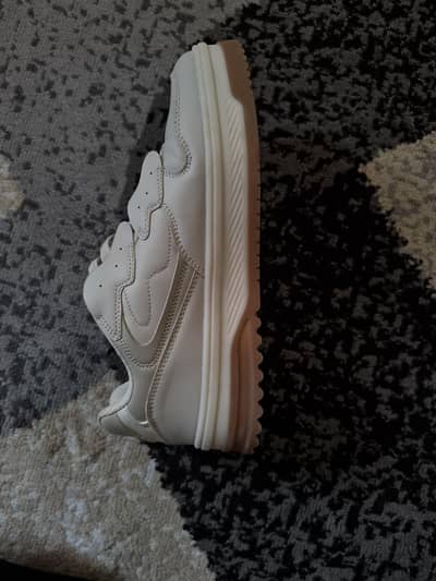 Furor Sneakers Like New
