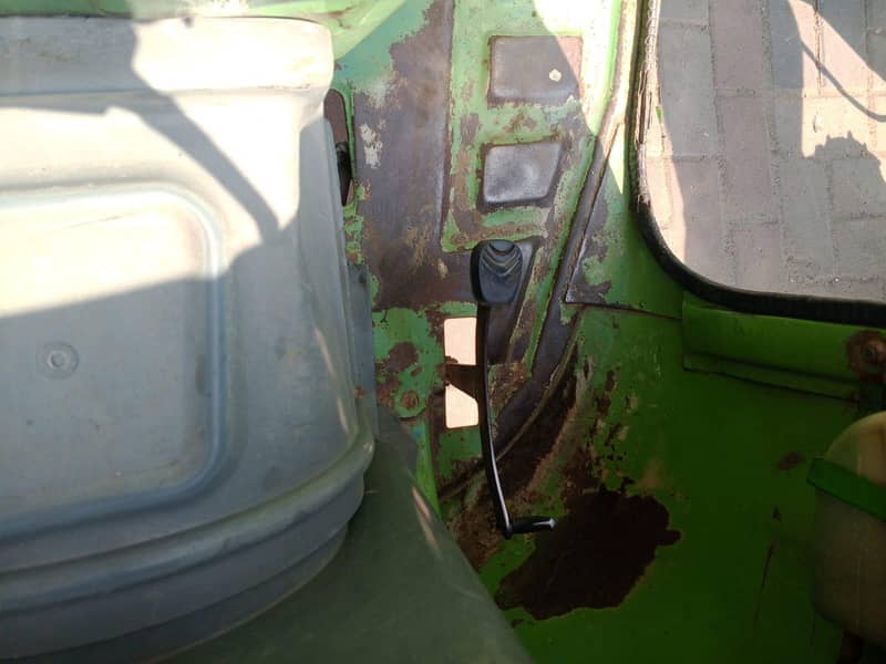 Auto Rickshaw 2015 model 9