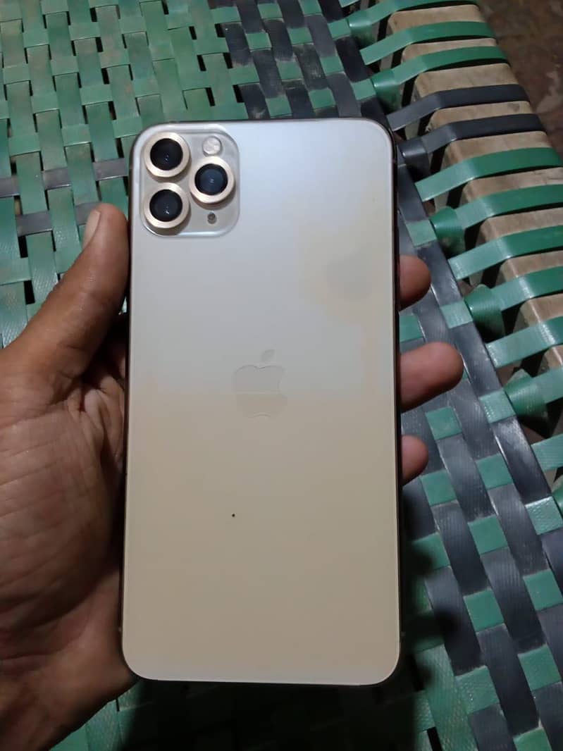 Apple iPhone 11 Pro Max 5