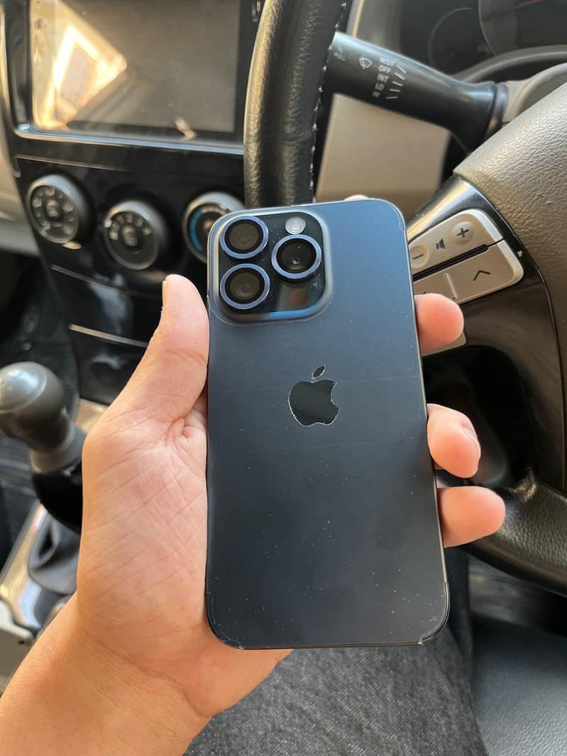 Apple iPhone 15 Pro 1